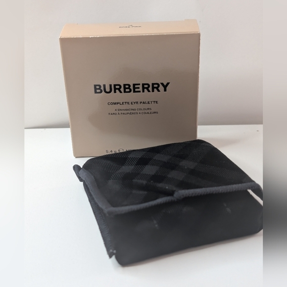 Burberry | Complete Eye Palette | 4 Enhancing Colours | 10 Rose Pink - Picture 4 of 8